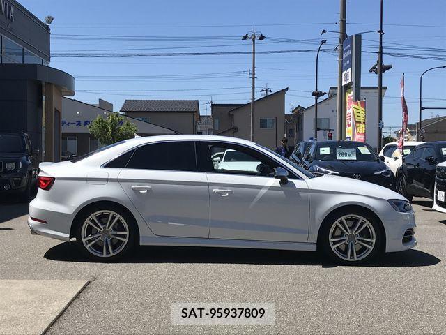 Audi S3 2015-08 261330-5