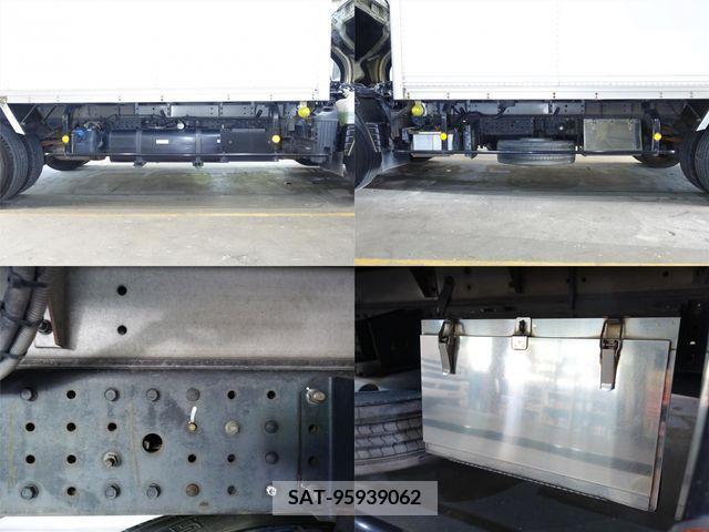 Mitsubishi CANTER 2013-08 396012-10