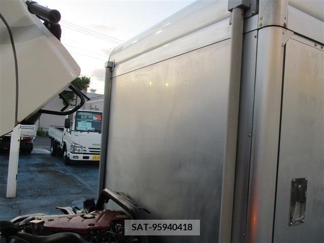Hino DUTRO 2013-05 207997-8