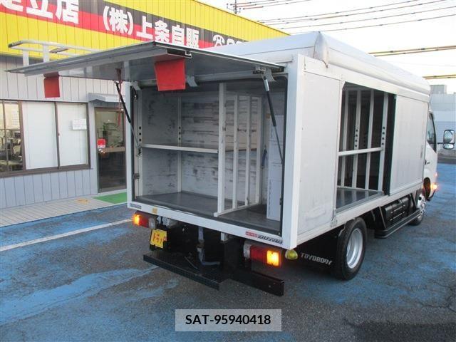 Hino DUTRO 2013-05 207997-6