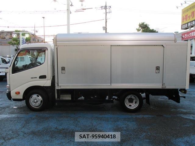 Hino DUTRO 2013-05 207997-3