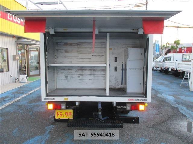 Hino DUTRO 2013-05 207997-5