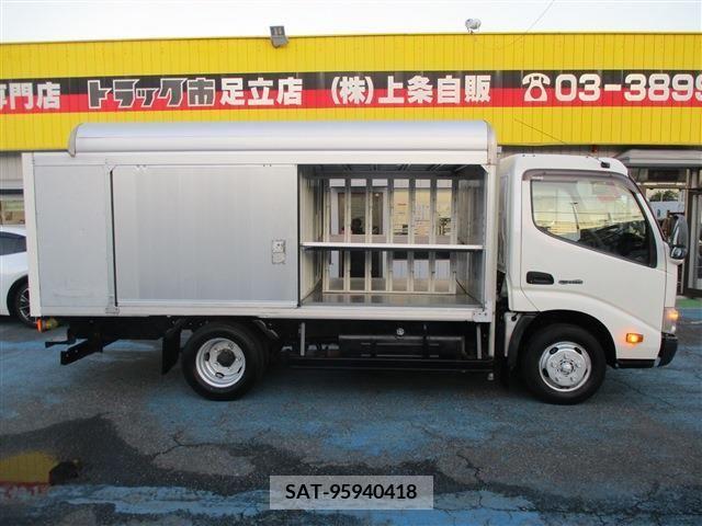 Hino DUTRO 2013-05 207997-27