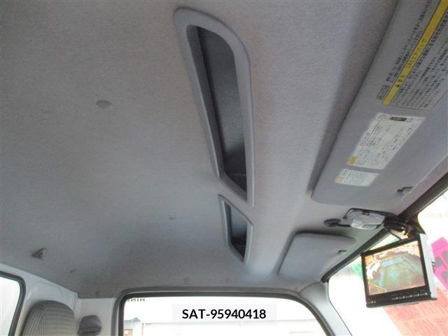 Hino DUTRO 2013-05 207997-23