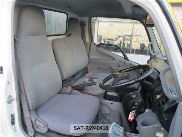 Hino DUTRO 2013-05 207997-13