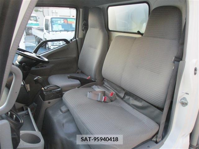 Hino DUTRO 2013-05 207997-14