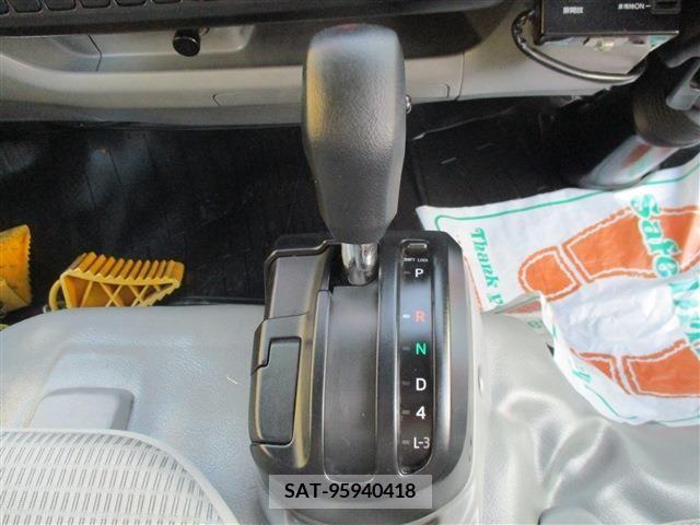 Hino DUTRO 2013-05 207997-11