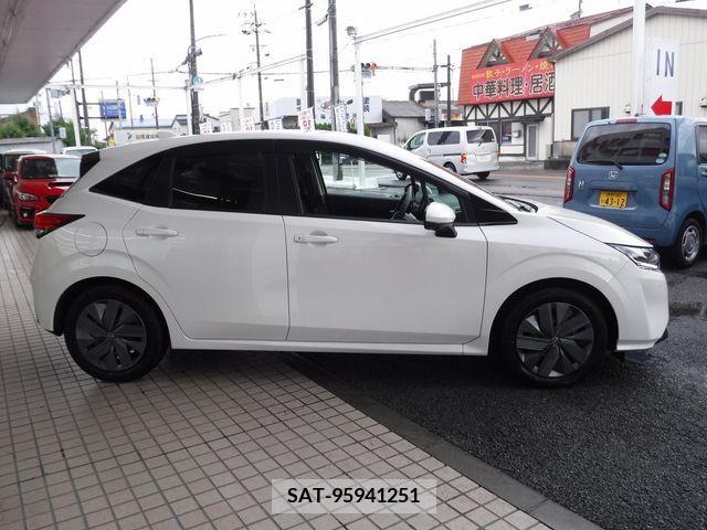 Nissan NOTE 2023-10 330496-6