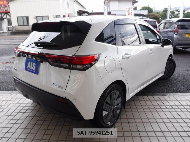 Nissan NOTE 2023-10 330496-2