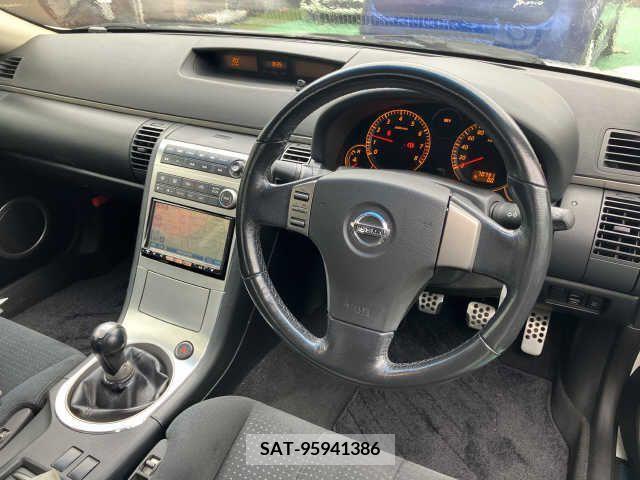 Nissan SKYLINE COUPE 2005-03 285254-1