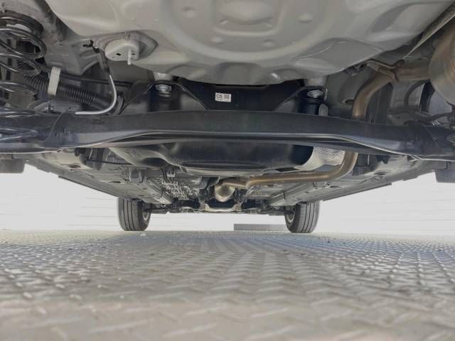 Toyota YARIS CROSS 2022-10 192117-19