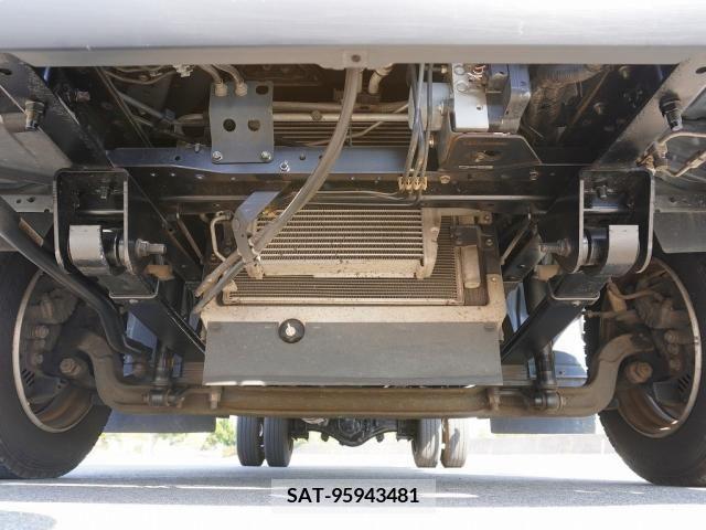 Hino DUTRO 2017-12 212401-19