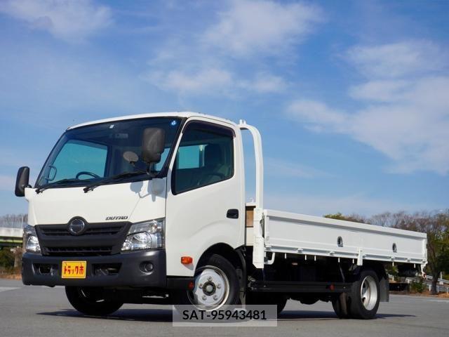 Hino DUTRO 2017-12 212401-0
