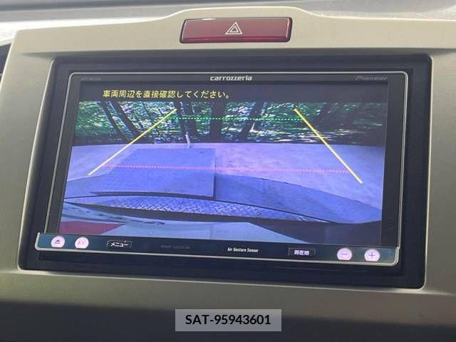 Honda FREED 2014-05 211014-3