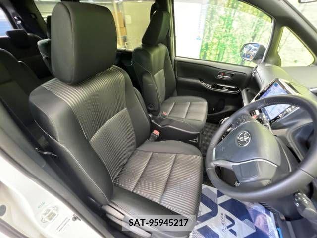 Toyota VOXY 2018-02 321580-8