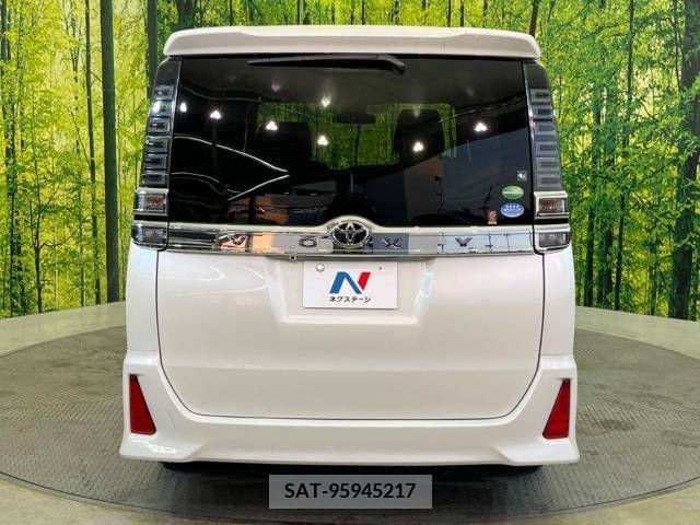 Toyota VOXY 2018-02 321580-16