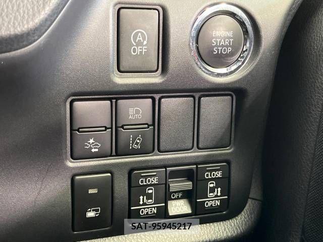Toyota VOXY 2018-02 321580-6