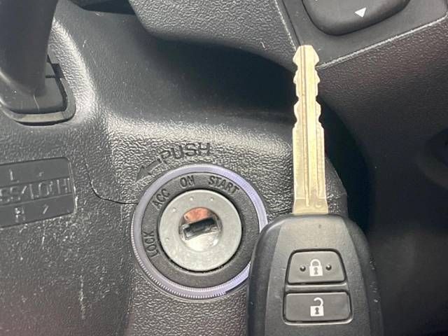 Toyota REGIUSACE VAN 2013-06 181394-7