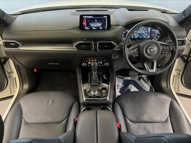 Mazda CX-8 2020-10 19848-1