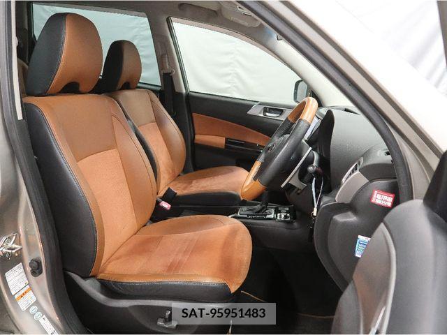 Subaru EXIGA CROSSOVER 2016-06 360035-3
