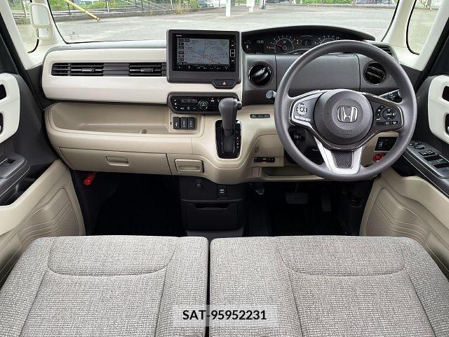 Honda N BOX 2019-11 339796-1