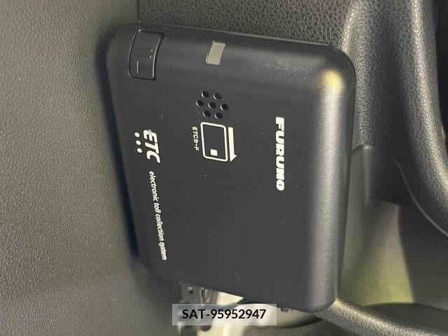 Toyota PIXIS VAN 2021-04 330051-3