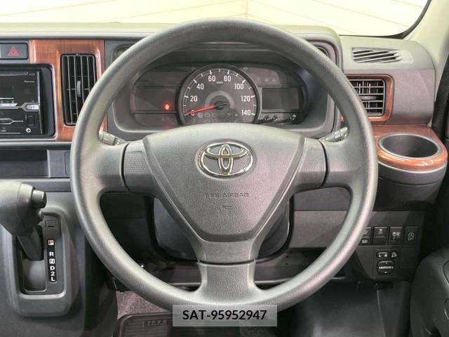 Toyota PIXIS VAN 2021-04 330051-11