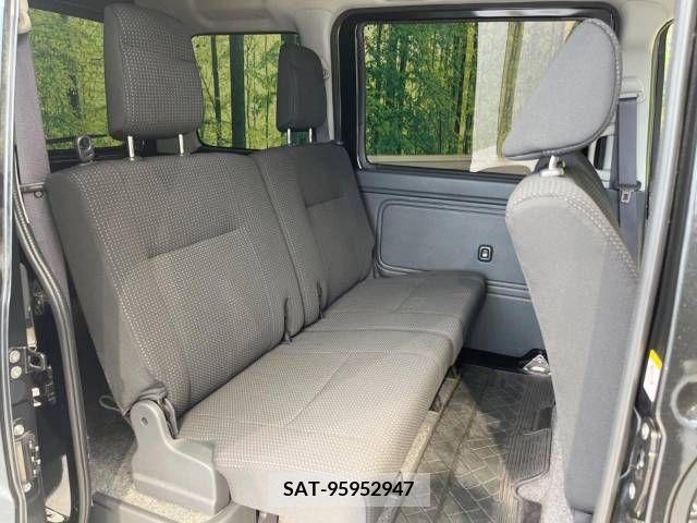 Toyota PIXIS VAN 2021-04 330051-9
