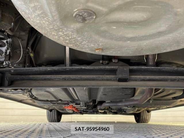 Toyota SIENTA 2017-09 346853-19