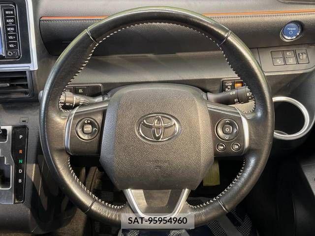 Toyota SIENTA 2017-09 346853-11