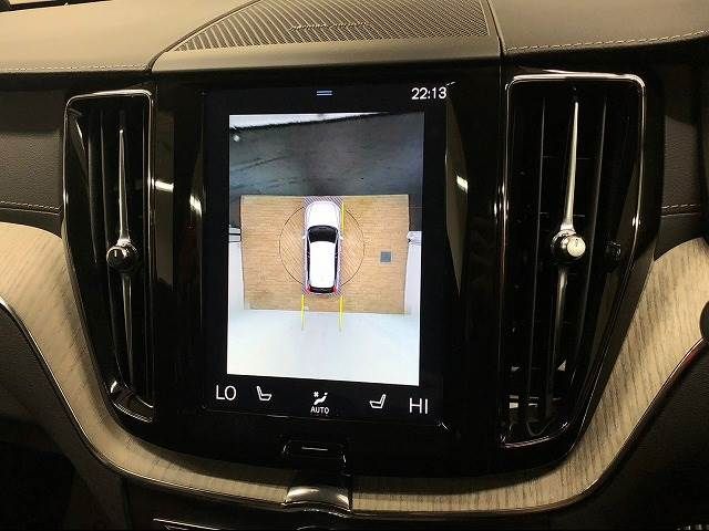 Volvo XC60 2019-03 9243-3