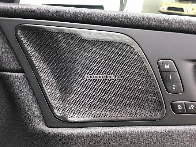 Volvo XC60 2019-03 9243-5
