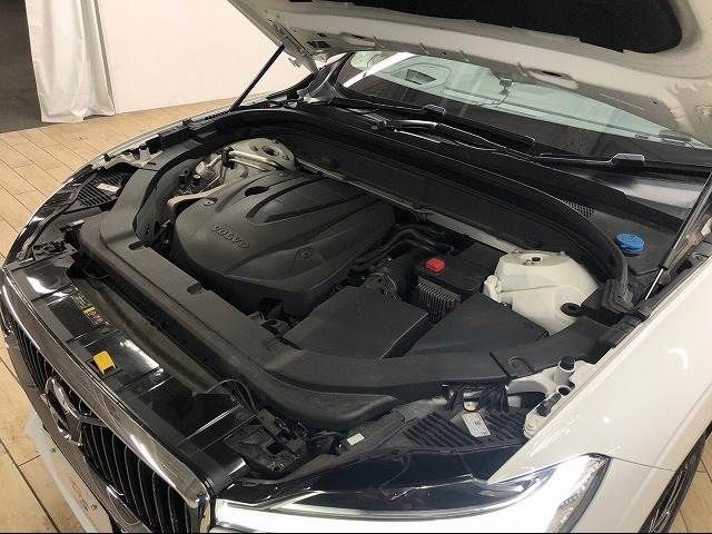 Volvo XC60 2019-03 9243-19