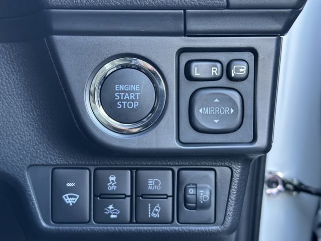 Toyota COROLLA AXIO 2022-10 27978-16