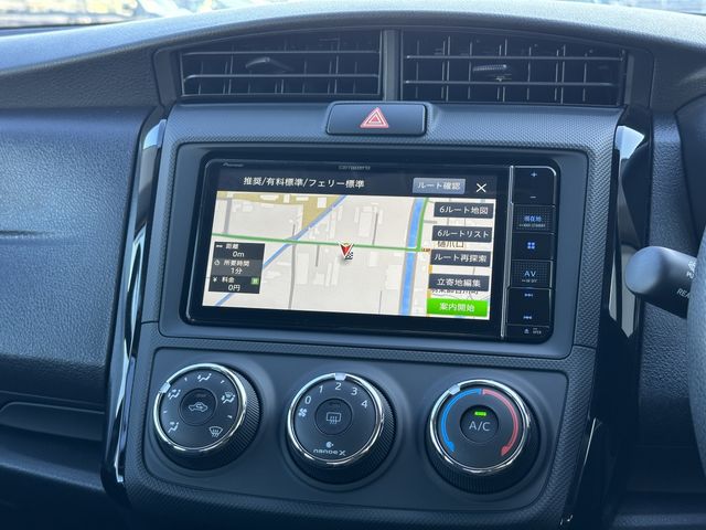Toyota COROLLA AXIO 2022-10 27978-4