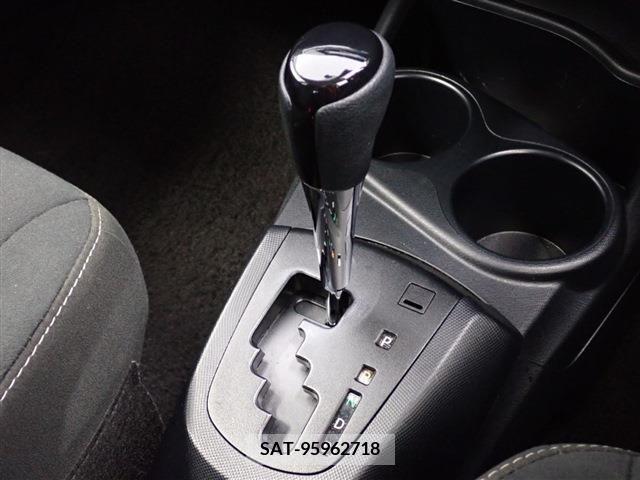 Toyota AQUA 2020-03 217611-14