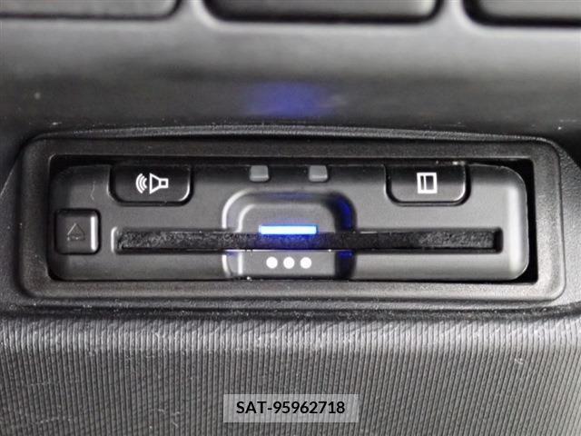 Toyota AQUA 2020-03 217611-13