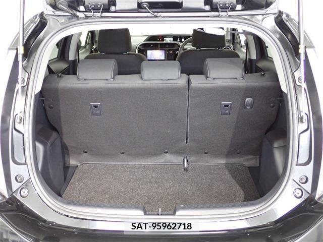 Toyota AQUA 2020-03 217611-28