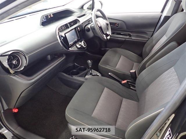 Toyota AQUA 2020-03 217611-25