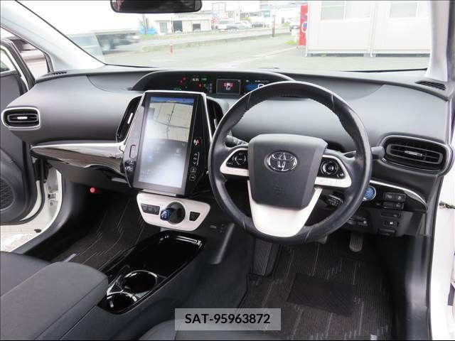 Toyota PRIUS PHV 2018-10 255782-1