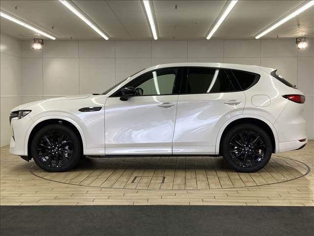 Mazda CX-60 2022-10 19472-15