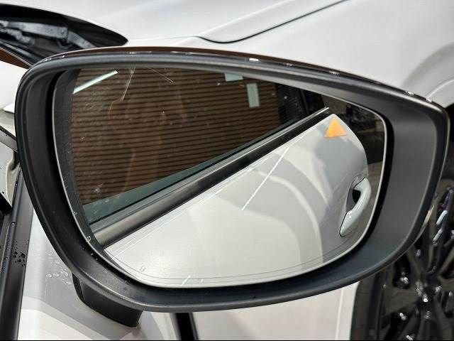 Mazda CX-60 2022-10 19472-12