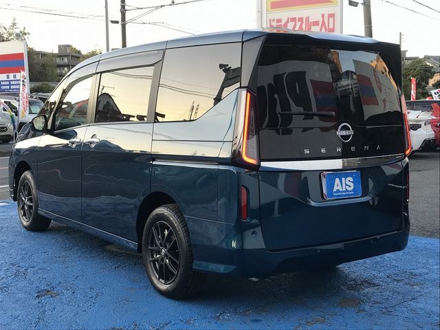 Nissan SERENA 2023-06 192065-5