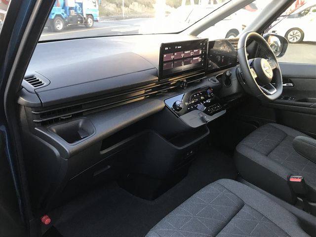 Nissan SERENA 2023-06 192065-13
