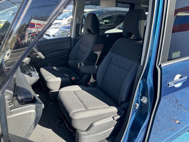 Nissan SERENA 2023-06 192065-15
