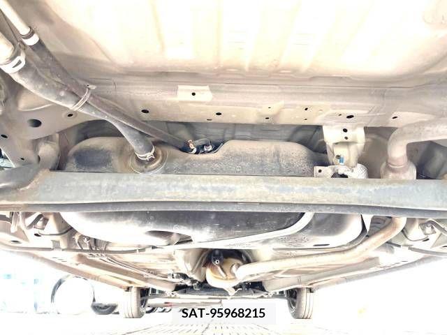 Suzuki SPACIA 2017-12 285655-17
