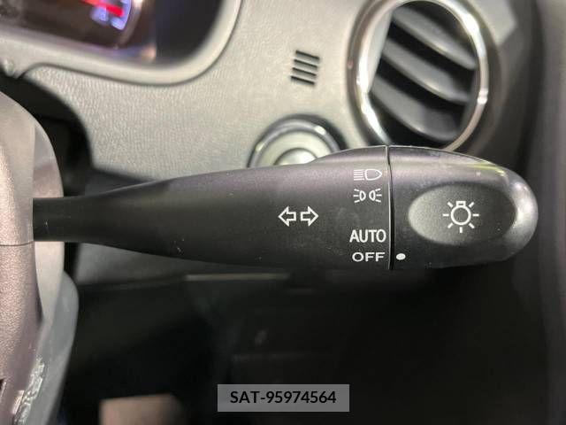 Nissan ROOX 2011-09 388504-7