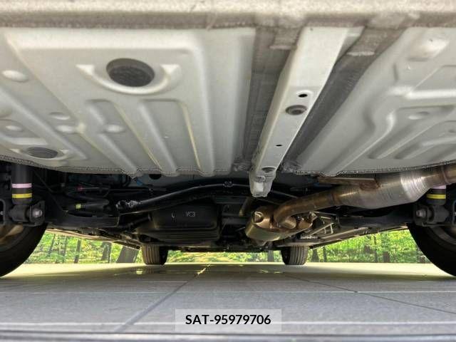 Toyota VOXY 2023-03 394951-19