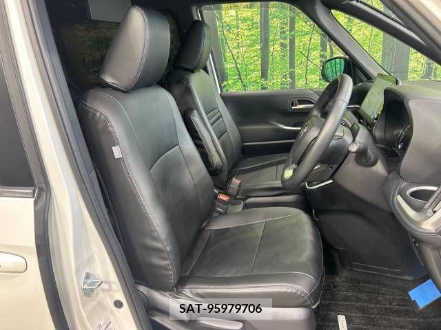 Toyota VOXY 2023-03 394951-7