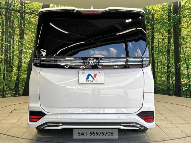 Toyota VOXY 2023-03 394951-15